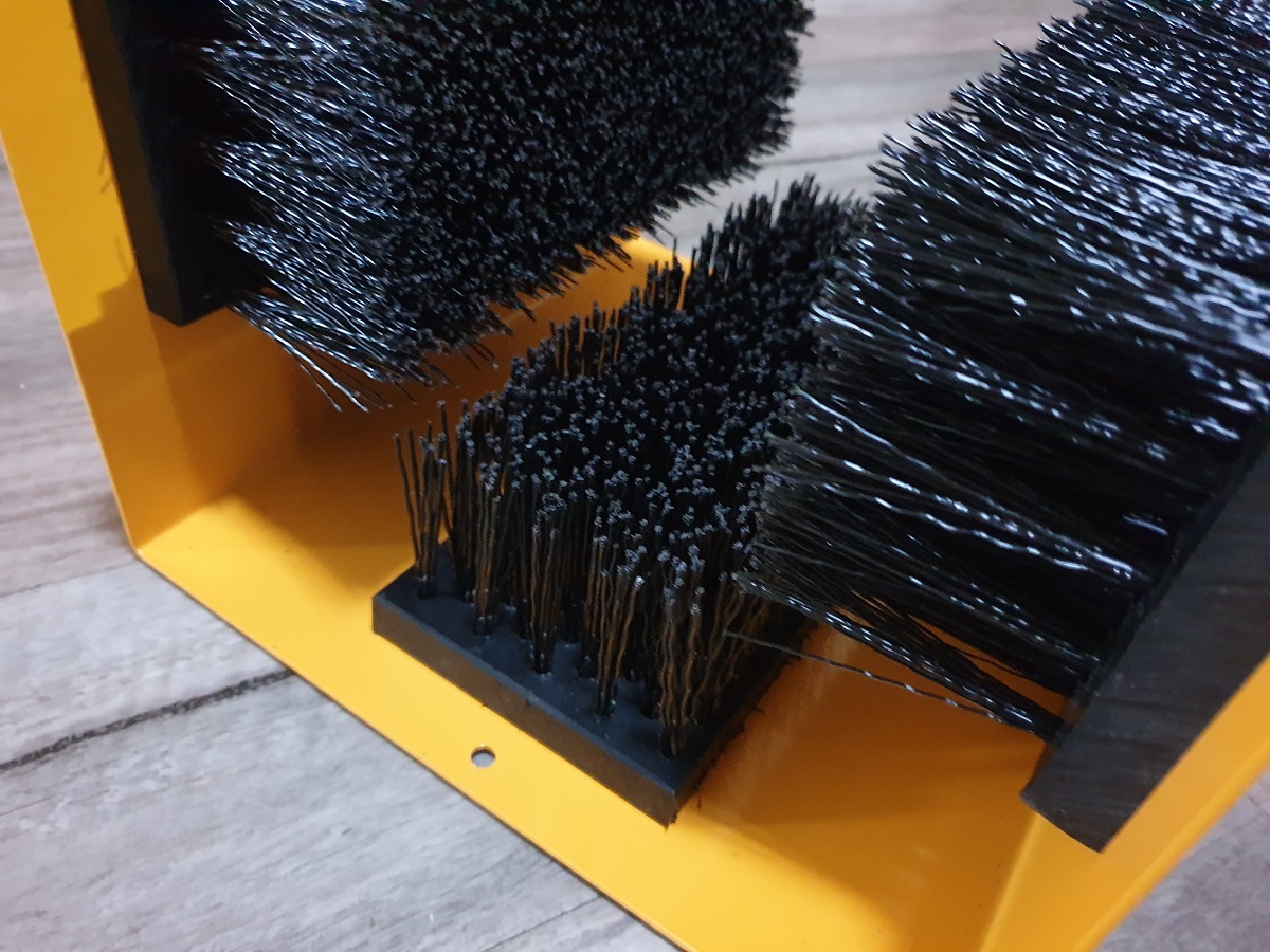 industrial boot scrubber